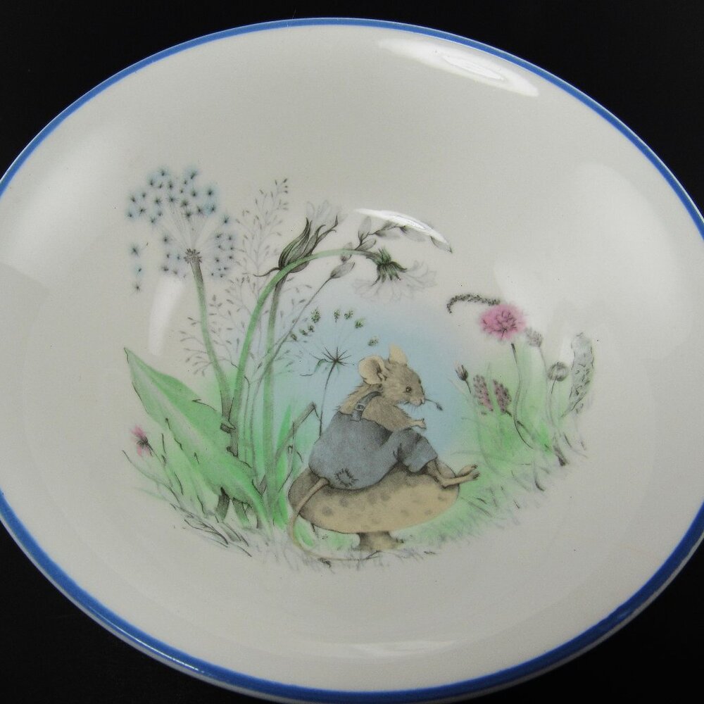 ELIZABETHAN MR. MOUSE FINE BONE CHINA CHILD'S BOWL HAND DECORATED ENGLAND